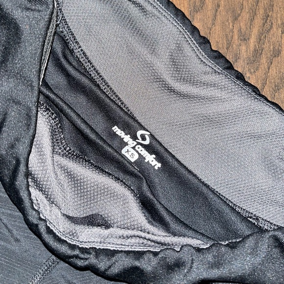 Extra small black running shorts - Picture 3 of 3